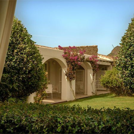 Suneva Wellness & Golf Resort Costa Rei Exterior photo