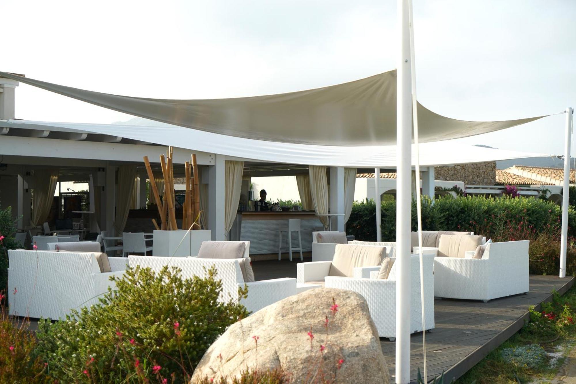 Suneva Wellness & Golf Resort Costa Rei Exterior photo