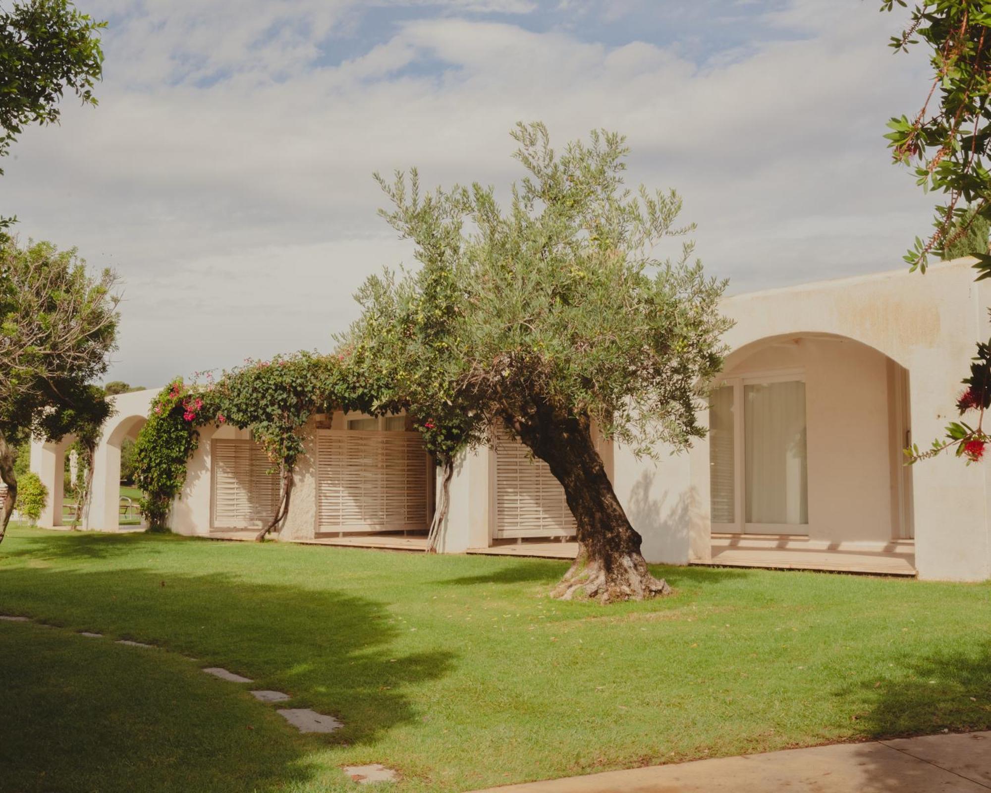 Suneva Wellness & Golf Resort Costa Rei Exterior photo