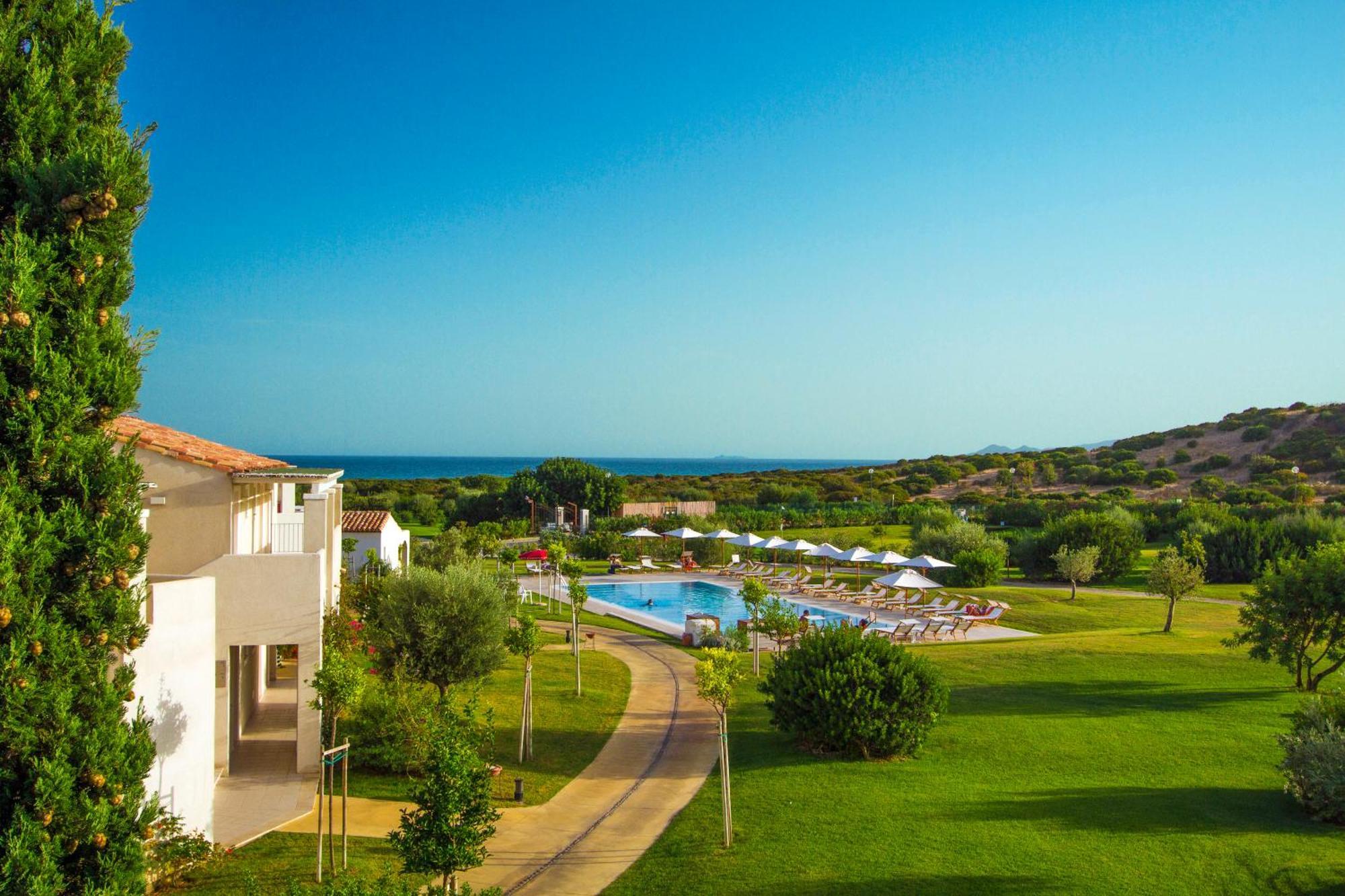 Suneva Wellness & Golf Resort Costa Rei Exterior photo